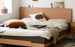 小戶(hù)型用的不占空間的床，北陌家具櫻桃木薄床頭1米5小戶(hù)型橡木雙人床