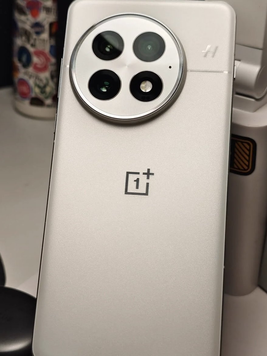 一加13手機(jī)怎么樣，好用嗎值得買嗎，優(yōu)缺點(diǎn)詳解-第4張圖片-文巢好物