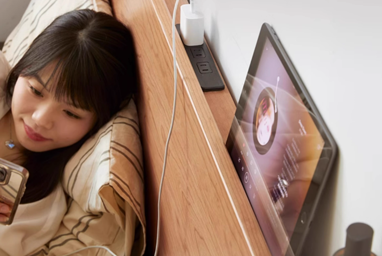 小戶型用的不占空間的床，北陌家具櫻桃木薄床頭1米5小戶型橡木雙人床-第10張圖片-文巢好物